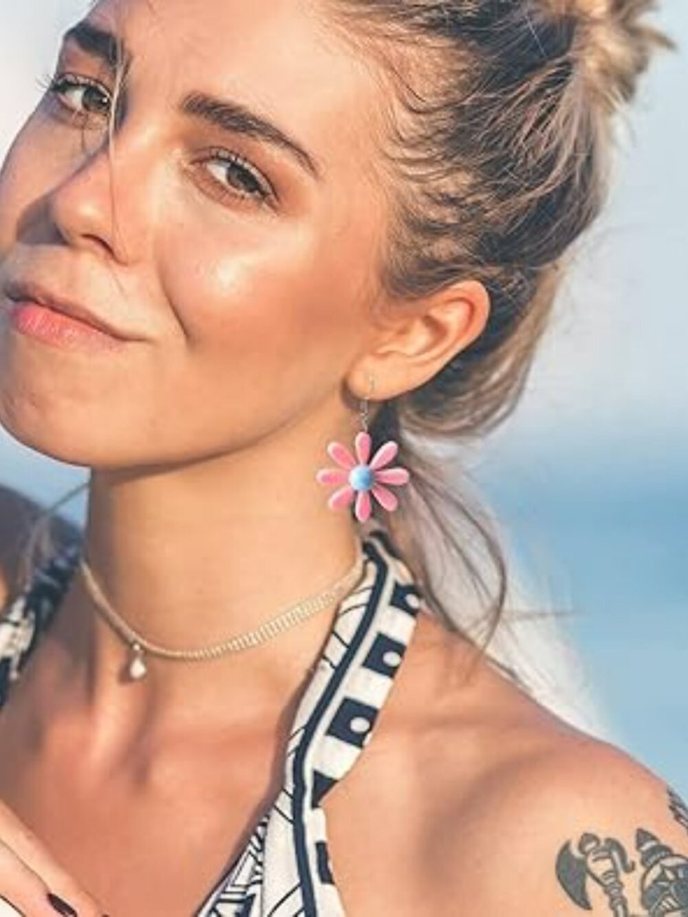 New Flower Daisy Earrings Acrylic Unique Dangle Drop Earring Wild Lily Petals